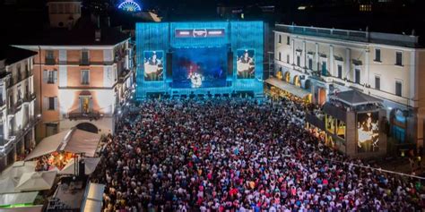 Moon Stars Festival Tausende Besucher In Locarno