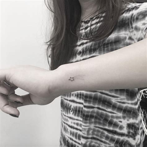 Cute Tiny Wrist Tattoos Youll Want To Get Immediately Tiny Wrist