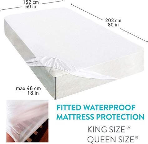 Het is wat dat betreft de moeite waard om je bed goed te beschermen met een hoes. bol.com | Matrasbeschermer Waterdicht - Wasbare Matras ...