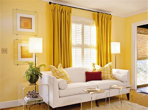Living Room Yellow Walls What Color Curtains