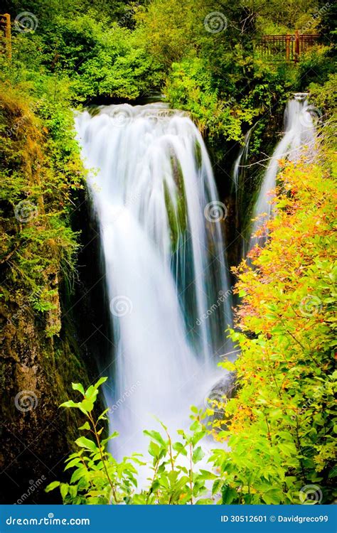 Peaceful Waterfall Stock Image Image Of Water Waterfall 30512601