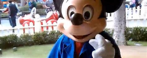 Talking Mickey Mouse Meet And Greet Tests Continue At Disneyland Now