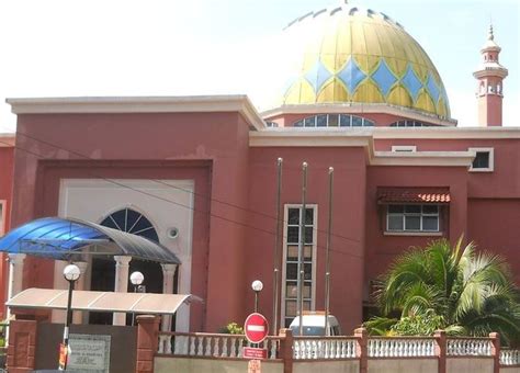 Sri gombak, selangor darul ehsan, малайзия. Azan Maghrib 3 minit awal, masjid di Gombak mohon maaf ...
