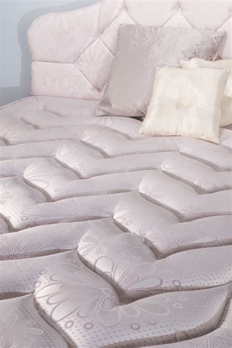 Customer service 0333 222 6800 Sprungland Sovereign Ortho Mattress - Bedznextday