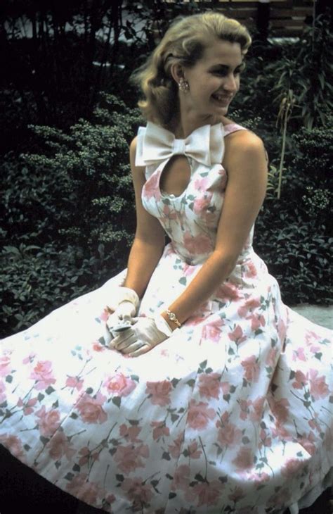 37 stunning color photos that capture teenage girls in dresses from the 1950s ~ vintage everyday