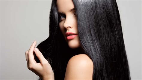 This is one of the simple and easy methods to lighten your hair. How to Lighten Black Hair - L'Oréal Paris