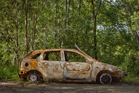 how to report an abandoned vehicle complete guide uk