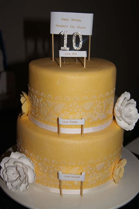 Ordinary cake & fondant cake this article offers information about the prime difference between an ordinary cake and a. 2 tier yellow 10 year anniversary cake | Anniversary cake ...