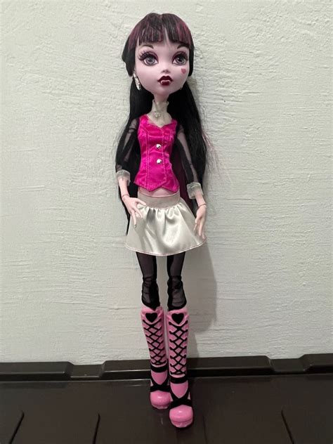 Monster High Frightfully Tall Ghouls Draculaura Doll 17 Preloved On Carousell