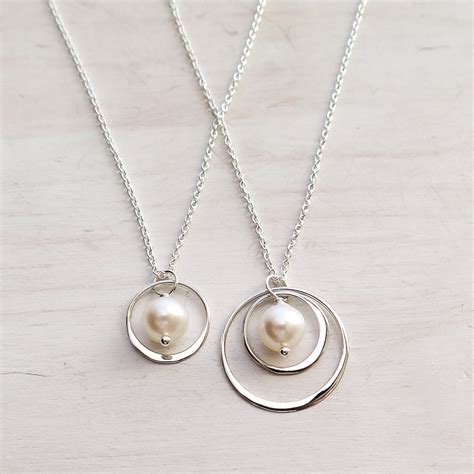 mother daughter necklace set of 2 matching necklaces t for mom and daughter sterling silver