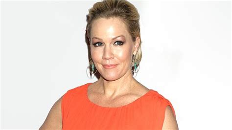 Jennie Garth Net Worth Has She Launched Her Own Website For Charity