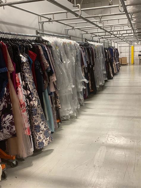 Wholesale Pallet Of 100 Brand Name Dresses | CloseoutExplosion.com