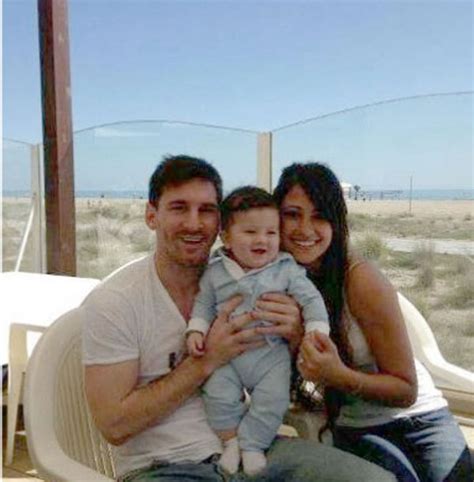 Messi Y Su Hijo Thiago Protagonizan Una Campaña De Unicef