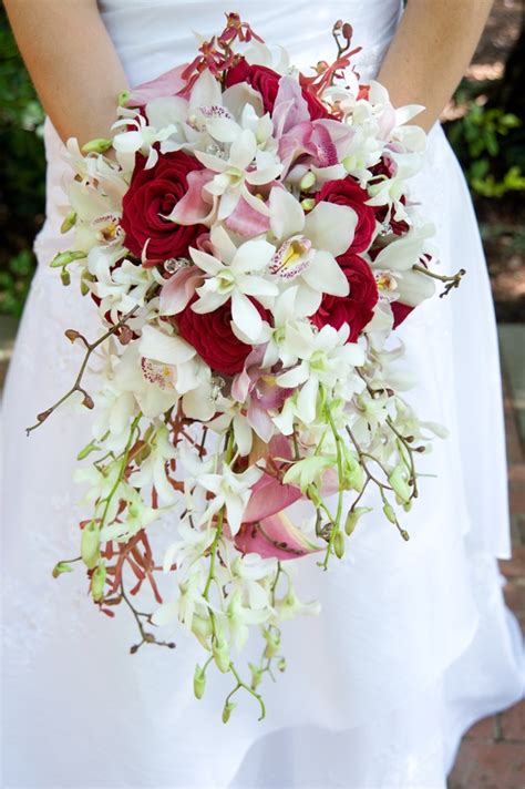 25 Cascade And Long Bridal Bouquets