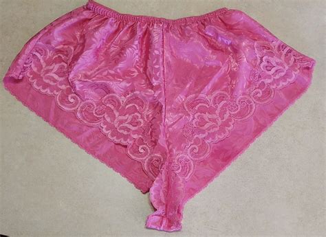 Vintage 80 S Deena Second Skin Ladies Size S Lace Trim Satin Hot Pink Panties Ebay