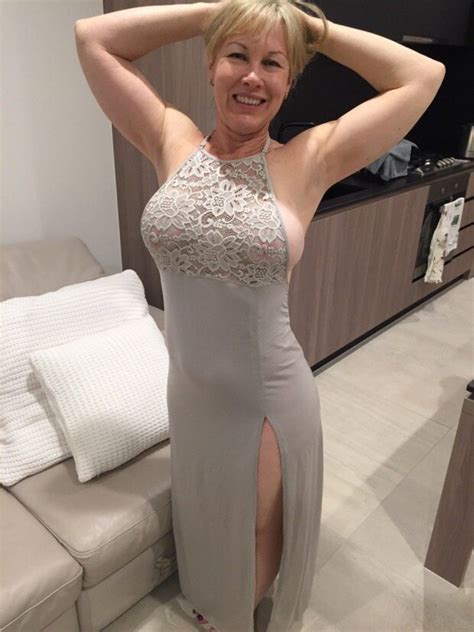 Who Is This Beautiful Milf Love To See More Of Downsouthdiva