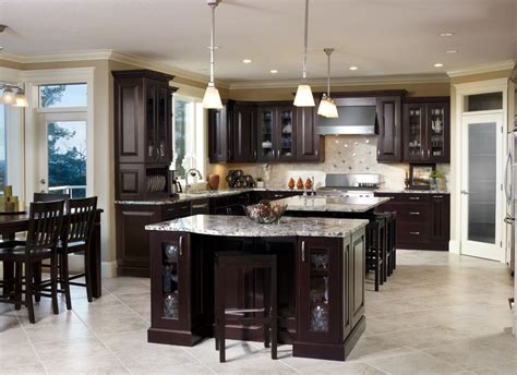Their cabinets that are new may be updated by some kitchens using a more timeless design in a fun colour. Kitchen Craft's chiseled Brookfield door displays the ...