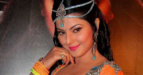 Watch Online Bhojpuri Actress Smriti Sinha Hot Image Full Movie English
