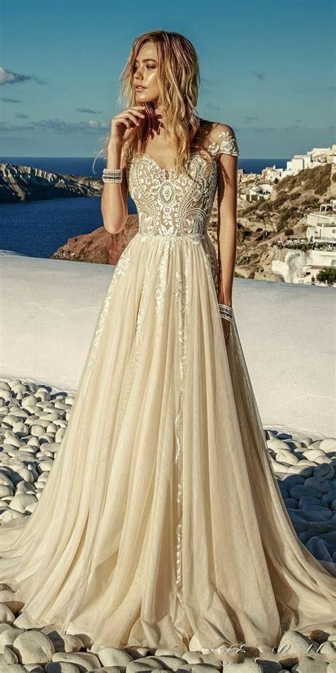 Discount Fitted Beige Beach Wedding Dresses Off The Shoulder Lace Boho