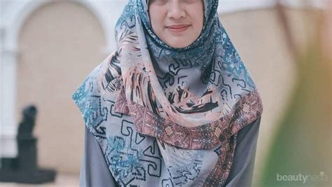 Tips dan Inspirasi Padu Padan Gaya Hijab Menutup Dada ...
