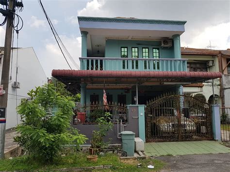 +60355199289 and address is shah alam main branch, 10 persiaran perbandaran section 14 40000 shah alam, 40702 shah alam, selangor, malaysia being a renowned commercial bank, the maybank has top geared its services and products at a large scale of commitment. DOUBLE STOREY End Lot Seksyen 18 Shah Alam untuk dijual ...
