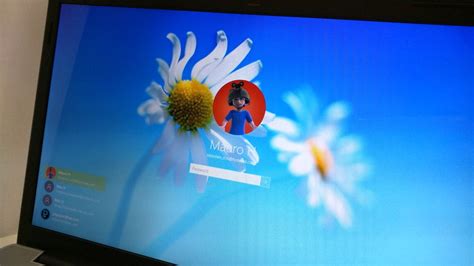 How To Change The Logon Screen With A Custom Background On Windows 10