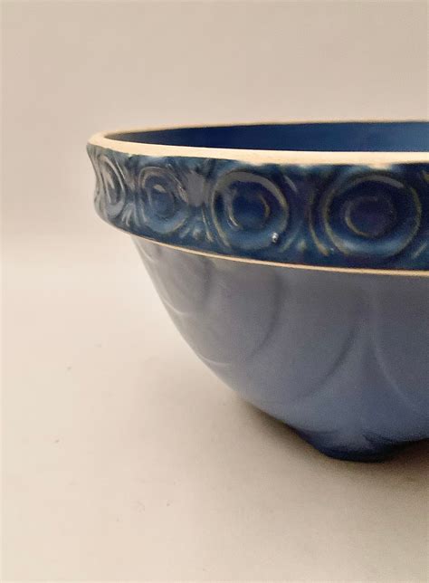 Vintage Hull Pottery Mixing Bowl Periwinkle Blue 1910 1935 Etsy