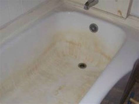 How To Clean A Bathtub With Bleach
