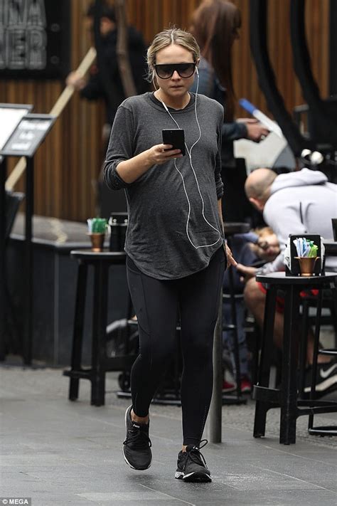 Tessa James Showcases Burgeoning Baby Bump In Sydney Daily Mail Online