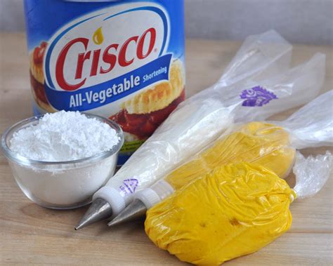 While we unfortunately cannot assist in cleaning your kitchen (believe me, i've asked!), we can help give you some tips on how to store leftover buttercream, icing. Beki Cook's Cake Blog: Leftover Royal Icing as Buttercream