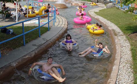 Up to 38% off Admission to Wild Waterworks in Hamilton - WagJag.com