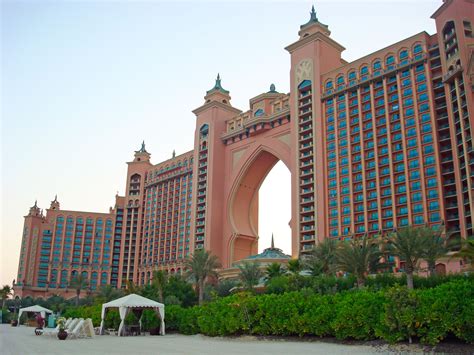 Atlantis Hotel Dubai Uae Tayonthemove