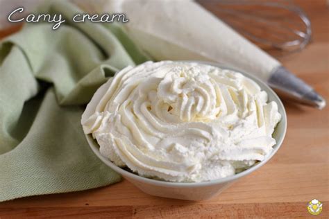 Gi ingredienti devono essere rigorosamente freddi, mi raccomando! Camy cream: crema al mascarpone SENZA UOVA per farcire e ...