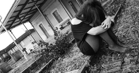See more ideas about sad alone, photography, dark photography. Alone Sad Girl Wallpapers | Download Free High Definition ...