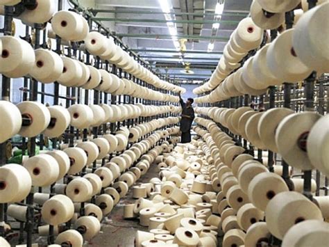 Industry Sees Further Drop In Textile Exports The Express Tribune