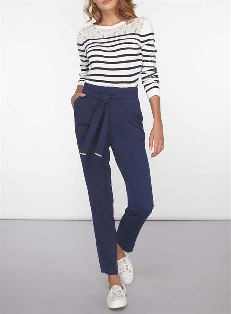 48 gorgeous navy blue trousers ideas for ladies that looks so cute joggers outfit women