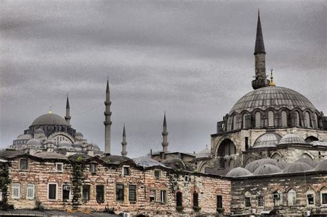 Traveleze A Tour To The Finest Mosques Of Istanbul A Dive Into Opulence