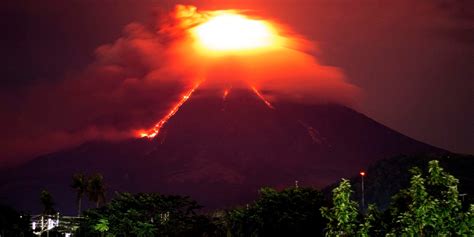 Video Shows The Philippines Most Active Volcano As It Erupted In A