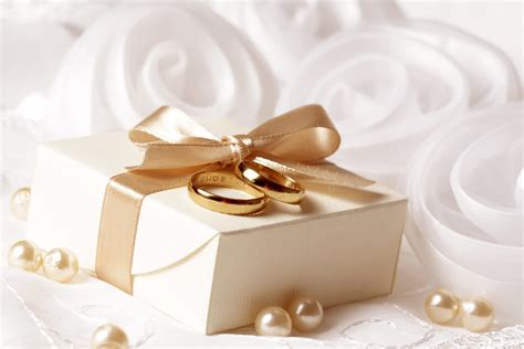Gifting Ideas For The Newlyweds
