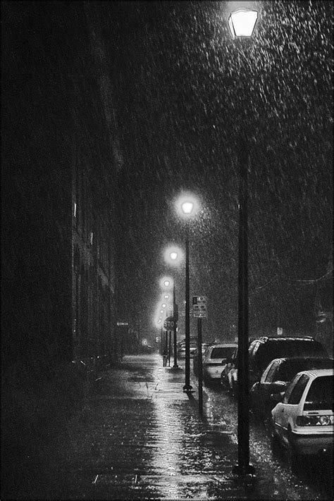 Highly rated activities for a rainy day in charleston: Rainy dark streets | Fotografia de paisagem, Fotografia de ...