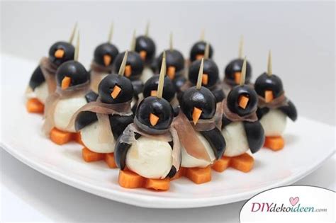 Mit diesen süßen leckereien starten sie lecker ins neue jahr! Eure Gäste werden vom Pinguin-Fingerfood aus Mozzarella ...
