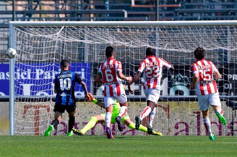 Serie B Frosinone Solo Un Pari Ad Ascoli Vicenza E Pro Vercelli Show