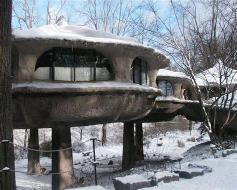 15 Gravity Defying Homes From Around The World Pod House Unusual Homes Mushroom House
