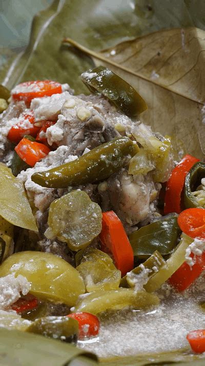 Coba resep garang asem ayam yang satu ini, sepiring nasi hangat akan langsung ludes . Garang Asem Ayam | Resep | Masakan simpel, Resep makanan ...