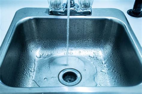What Is The Easiest Kitchen Sink To Keep Clean Shiny Clean Kitchen