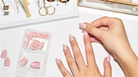 How To Apply Press On Nails 6 Easy Steps To Get An Effortless And Beautiful Manicure