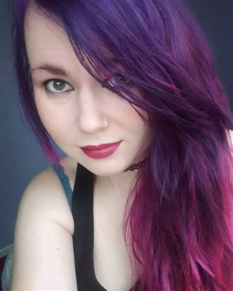 Medium brown to pale blonde hair and previously bleached hair. Finally tried Splat hair dye and I absolutely love the ...