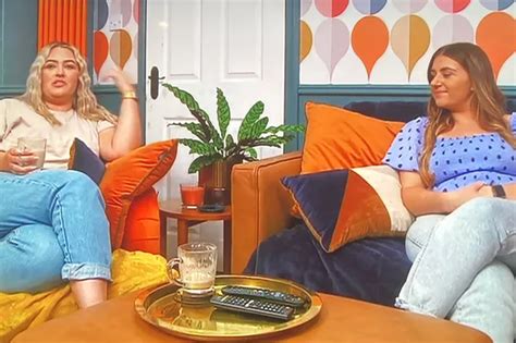 Gogglebox Viewers Defend Ellie And Izzi Warner After Theyre Labelled