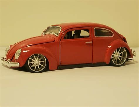 Diecast Vw Volkswagen Beetle Bug 124 Diecast Model Car Red Maisto