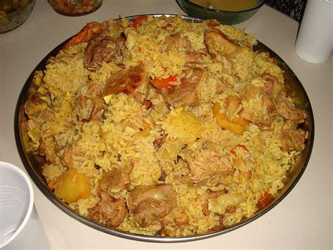 Cover, turn down heat and simmer for 20 minutes. Maqluba - Wikipedia